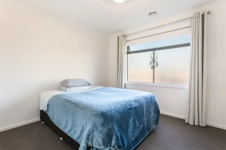 Seventh view of Homely townhouse listing, 4 Adriatic Way, Pakenham VIC 3810