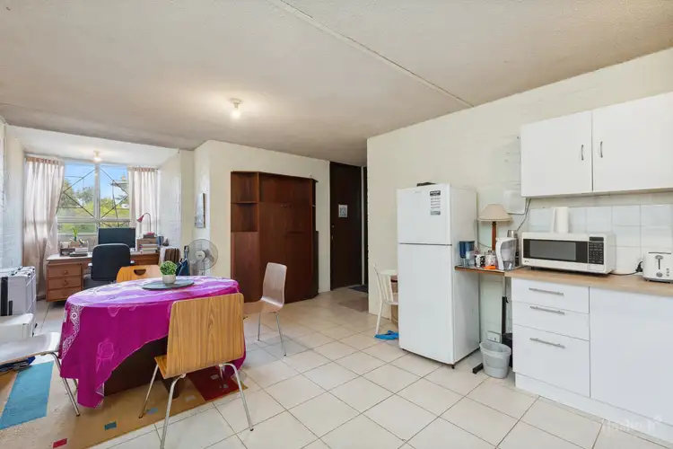 81 King William St