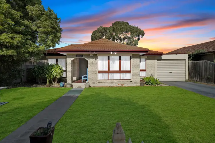 4 Carina Drive, Melton VIC 3337