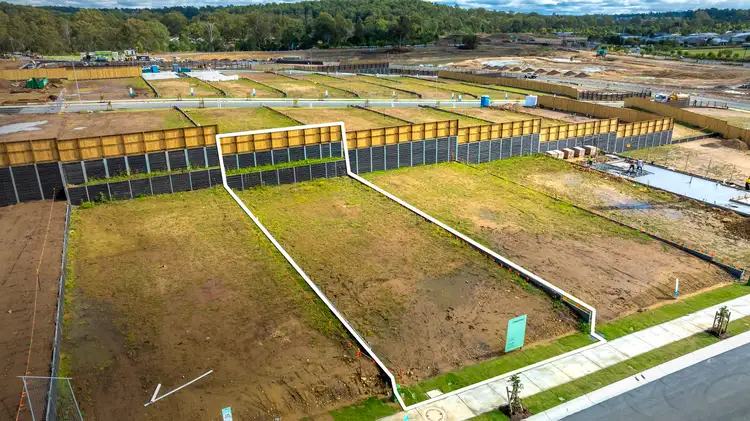 28 Jockey Crescent, South Ripley QLD 4306