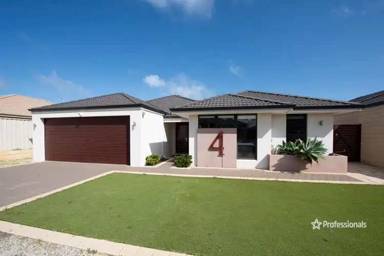 4 Thornhill Lane, Beachlands WA 6530