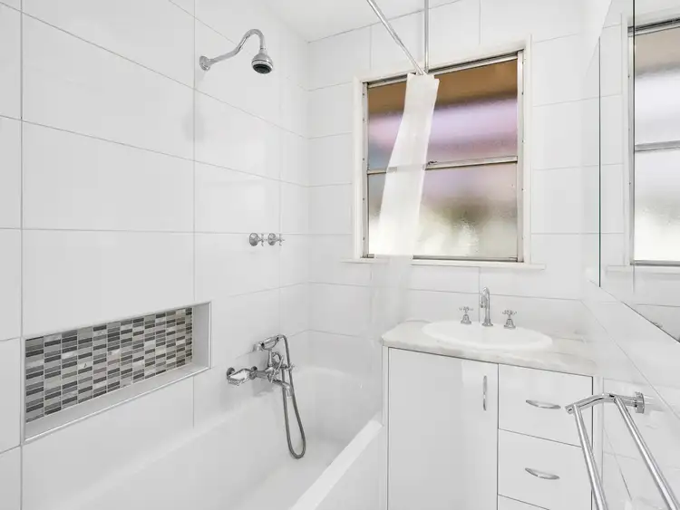 Fourth view of Homely house listing, 4 Cameron Avenue, Shepparton VIC 3630