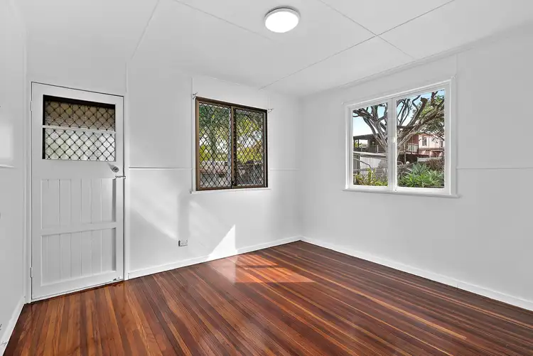 Fourth view of Homely semi-detached listing, 2/84 Broughton Road, Kedron QLD 4031