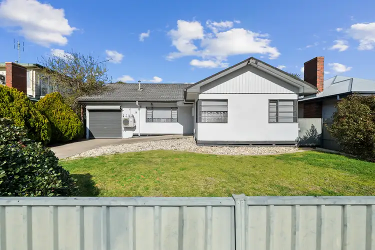 9 Hassett Street