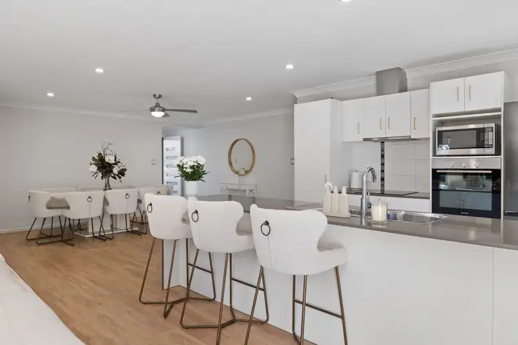 Second view of Homely house listing, 2/2 Leah Court, Wellington Point QLD 4160