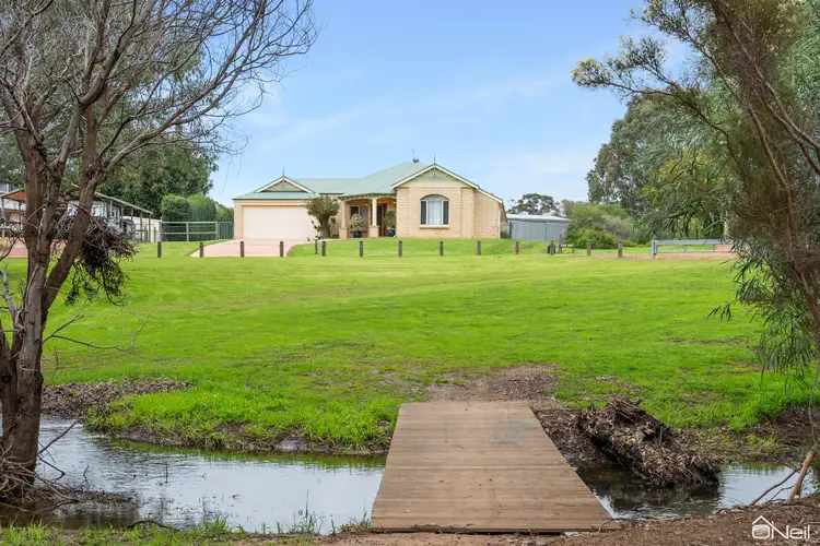 18 Lazenby Drive, Byford WA 6122