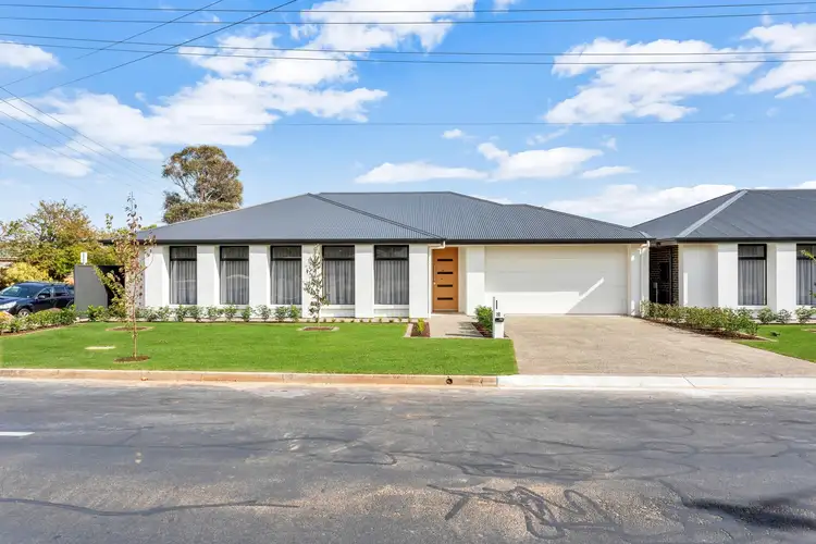 10B Boorman Avenue