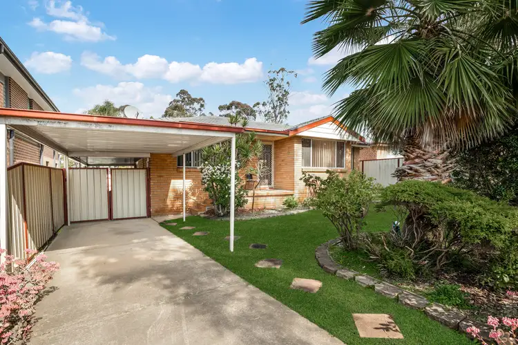 8 Barnfield Place, Dean Park NSW 2761