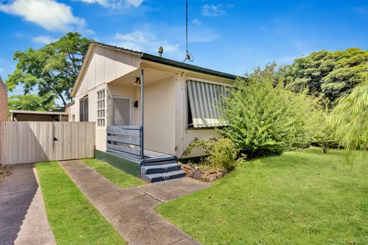 12 Hillman Street, Laverton VIC 3028