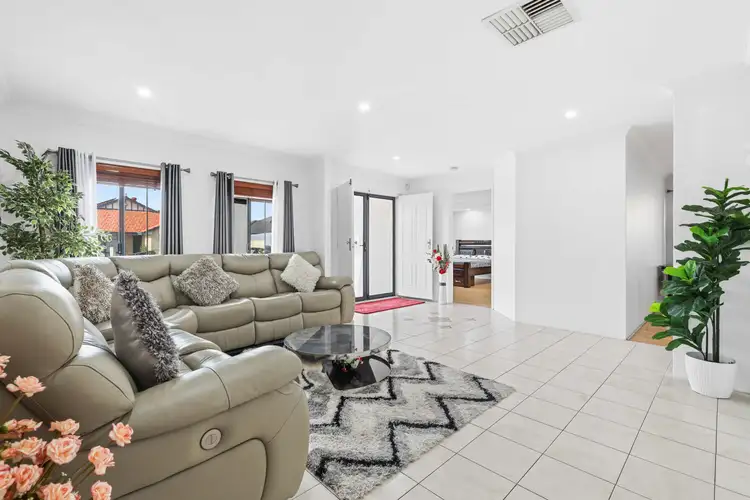 Sixth view of Homely house listing, 6 Calley Way, Canning Vale WA 6155