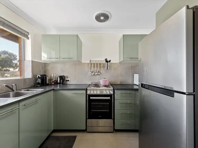 Sixth view of Homely flat listing, 12/4 Southend Road, Hamilton Hill WA 6163