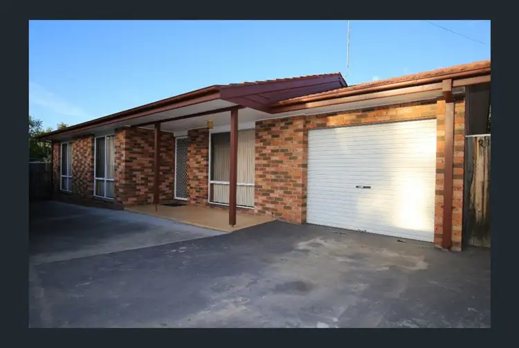 Main view of Homely semi-detached listing, 2/25 Hambidge Crescent, Gilmore ACT 2905