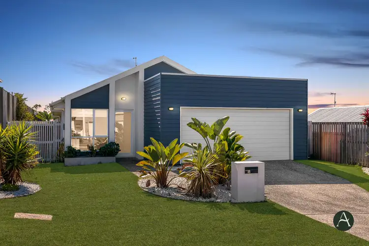 18 Howell Crescent, Pimpama QLD 4209