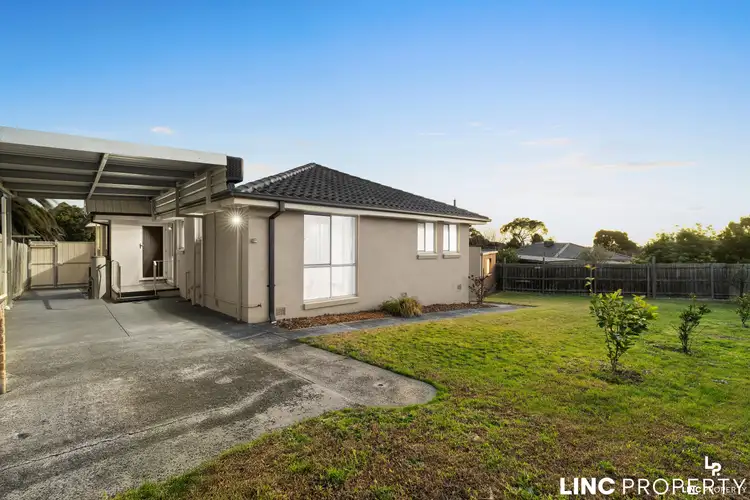 Fifth view of Homely house listing, 3 Taylor Court, Endeavour Hills VIC 3802