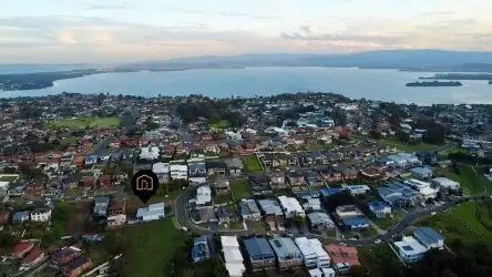 99 Whimbrel Avenue, Lake Heights NSW 2502