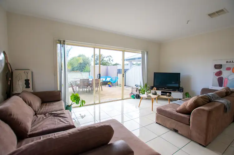 13 Byron Avenue