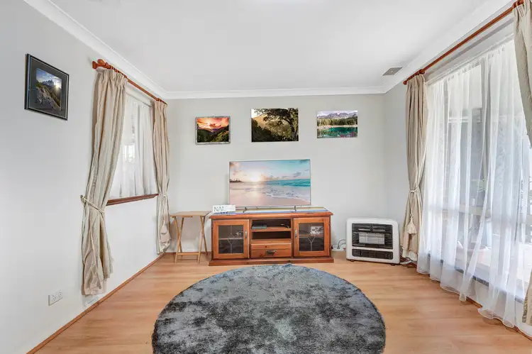 Fifth view of Homely house listing, 8 Citron Court, Seville Grove WA 6112