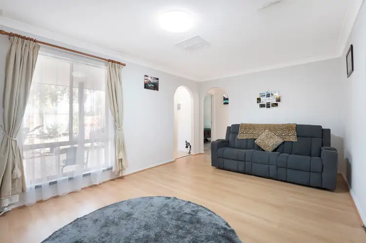 Sixth view of Homely house listing, 8 Citron Court, Seville Grove WA 6112