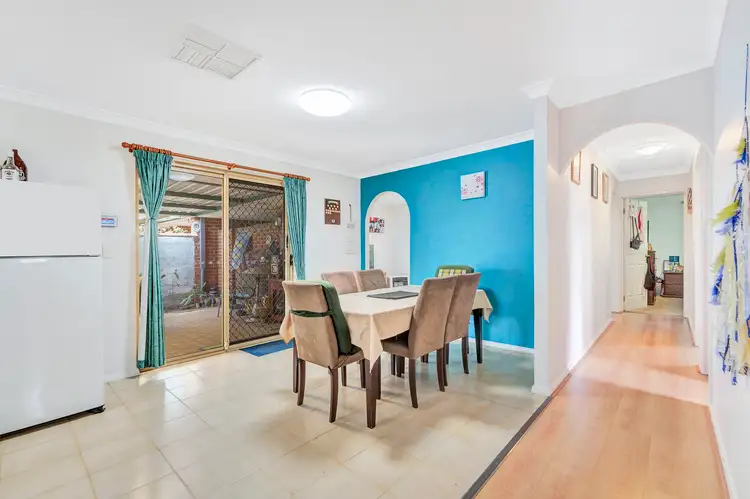 Seventh view of Homely house listing, 8 Citron Court, Seville Grove WA 6112