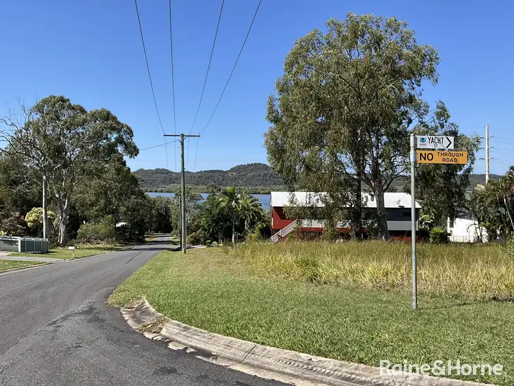 13 Yacht Street, Russell Island QLD 4184