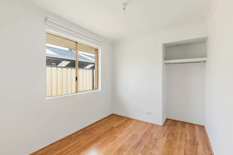 Fifth view of Homely house listing, 15 Eureka Place, Seville Grove WA 6112