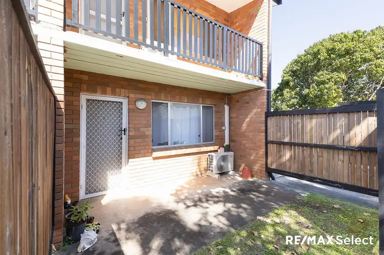 19 Thornber Street