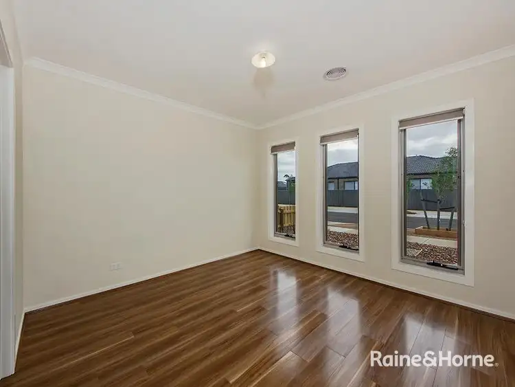 Second view of Homely house listing, 9 Luxor Drive, Fraser Rise VIC 3336