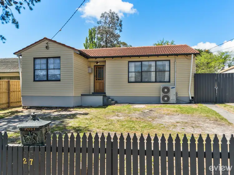 27 Aleppo Crescent, Frankston North VIC 3200