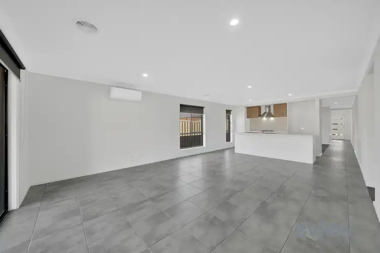 23 Hansel Drive, Werribee VIC 3030