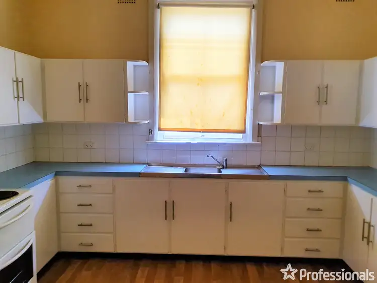 Second view of Homely house listing, 2/79 Upper Street, East Tamworth NSW 2340