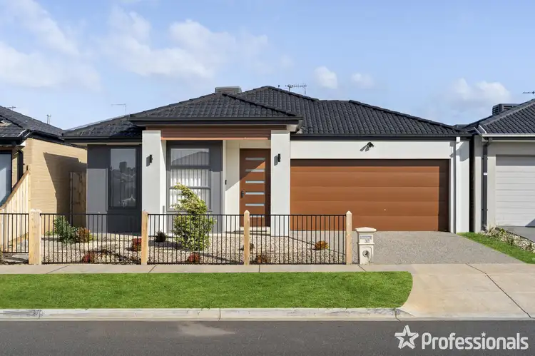 38 Sedate Dr, Rockbank VIC 3335