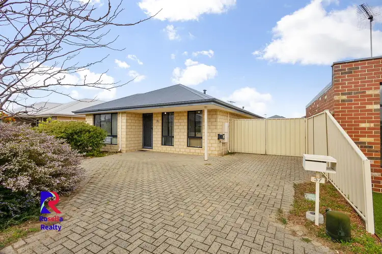37 Lascelles Circus, Lakelands WA 6180