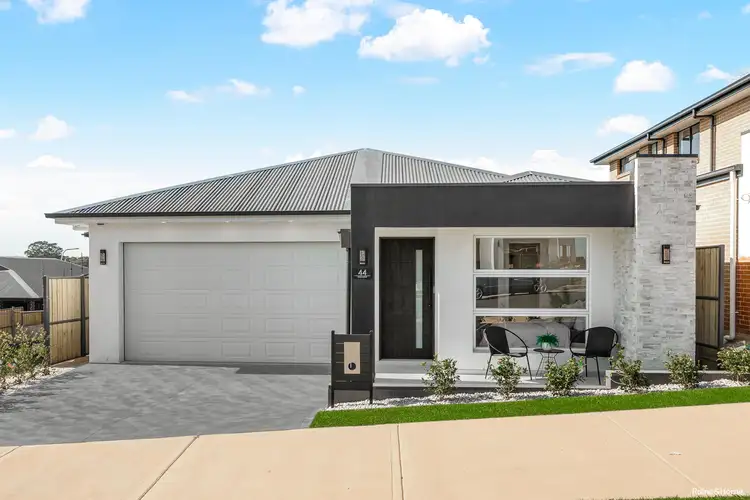 44 Grandhill Parkway (Rouse Hill Heights), Box Hill NSW 2765