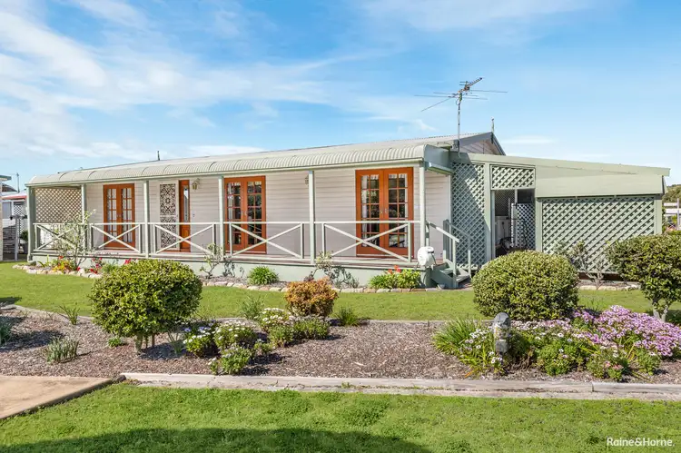 142/81 Kalaroo Road, Redhead NSW 2290