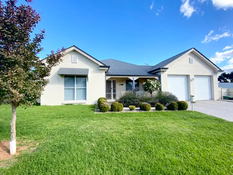 1 Brooklands Drive, Orange NSW 2800