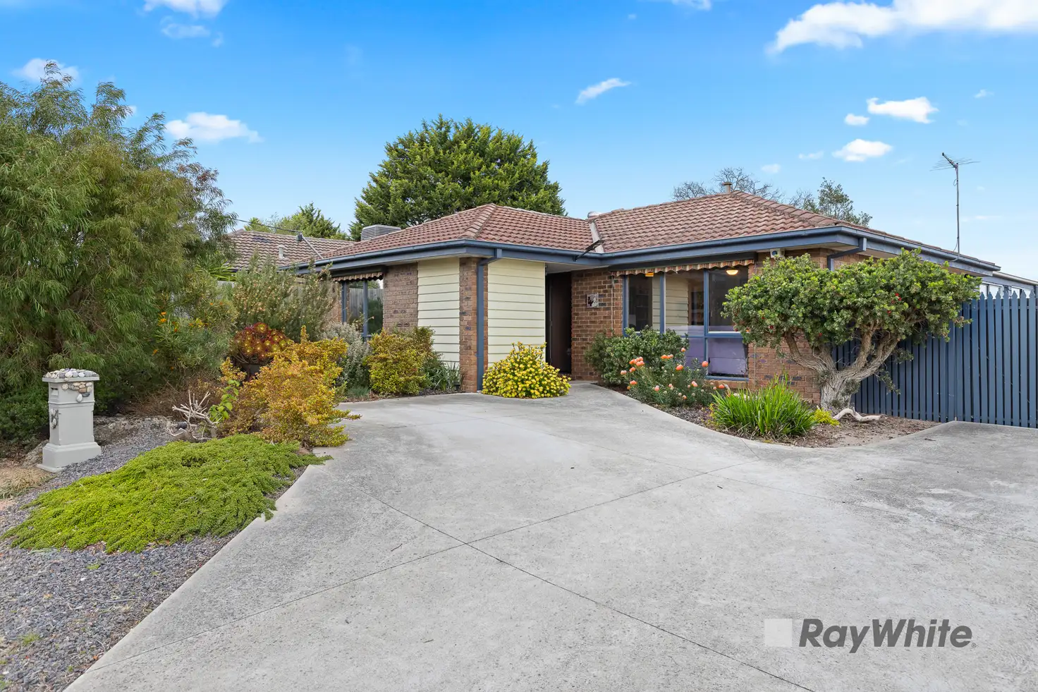Main view of Homely house listing, 4 Lesley Drive, Hampton Park VIC 3976
