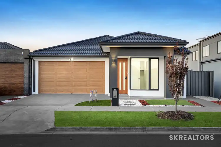 66 Molesworth Crescent, Donnybrook VIC 3064