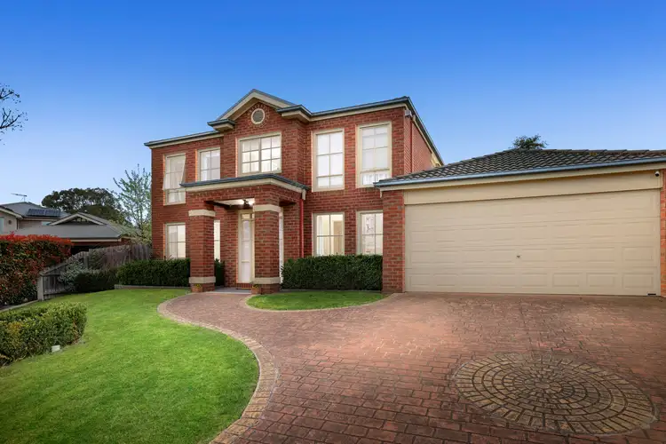 16 Renton Court, Sunbury VIC 3429