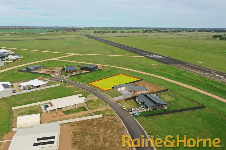 16 Kingsford Smith Place, Narromine NSW 2821