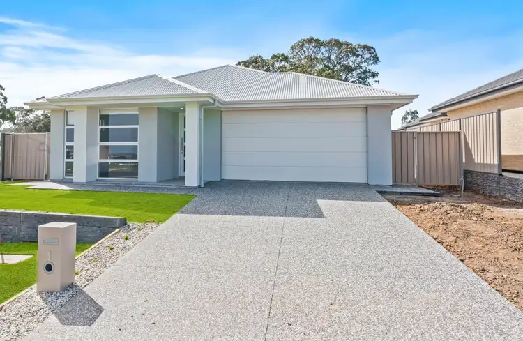 1 Stoneleigh Avenue, Mount Barker SA 5251