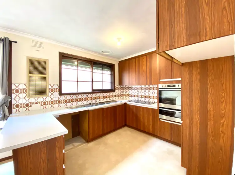 Fifth view of Homely house listing, 10 Camden Court, Glen Waverley VIC 3150