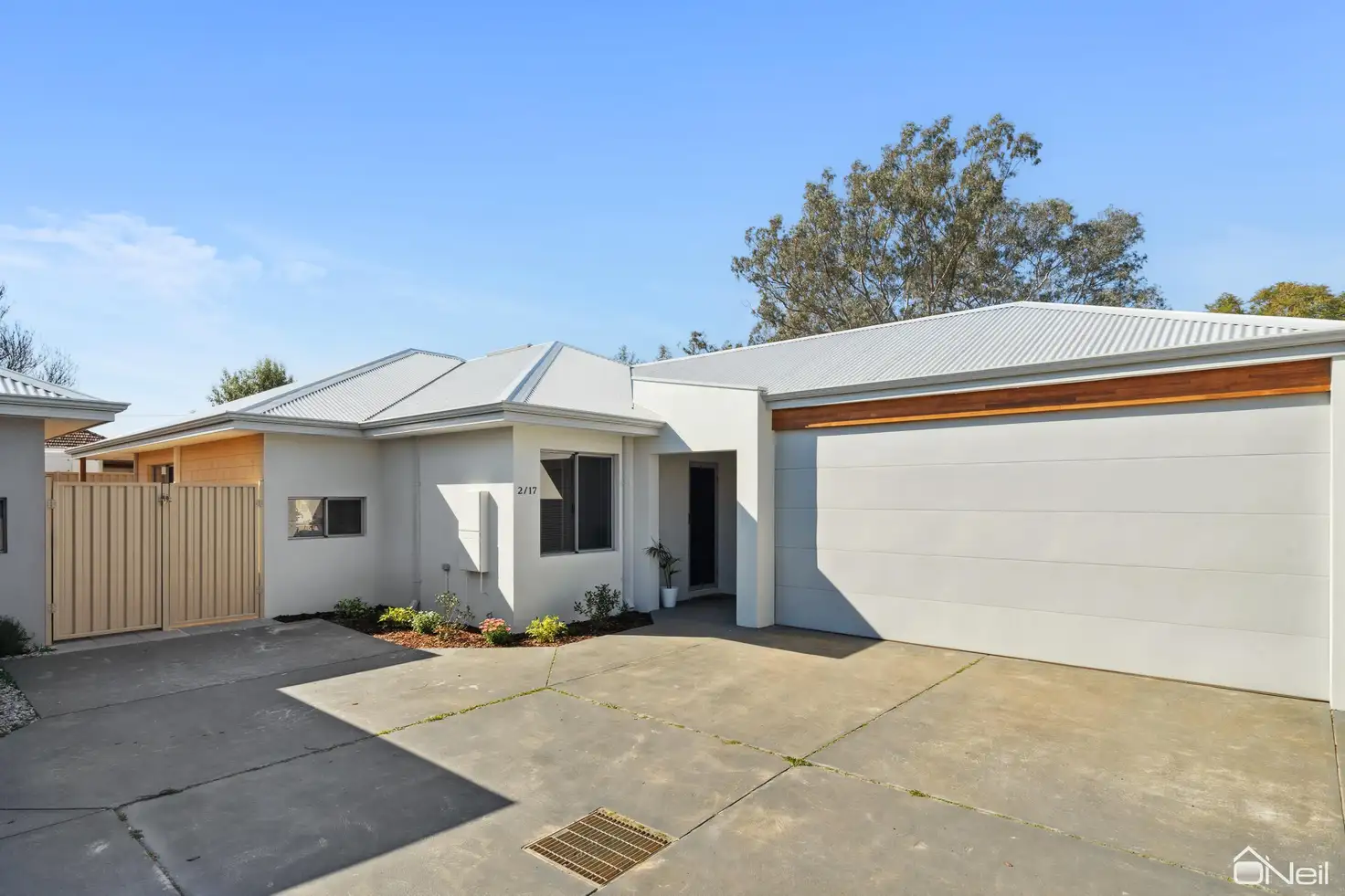 Main view of Homely house listing, 2/17 Forrest Road, Armadale WA 6112