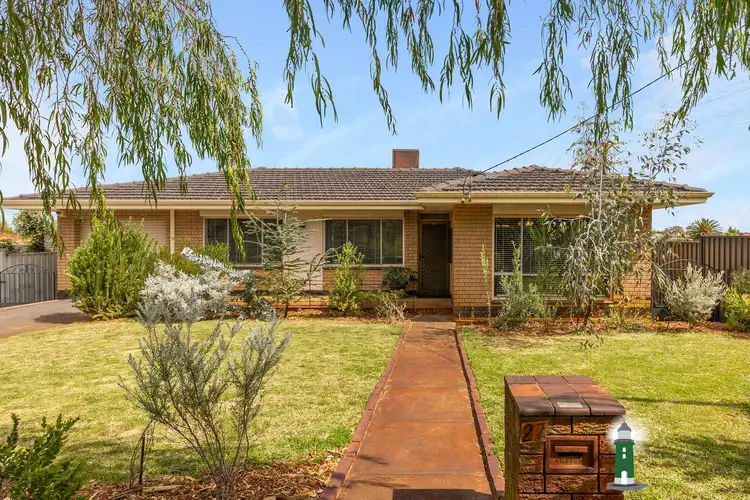 27 Grandpre Crescent, Hamilton Hill WA 6163