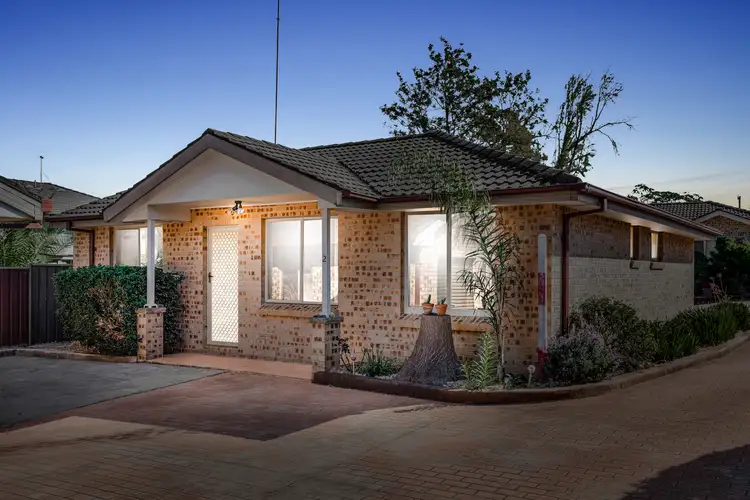2/117 Adelaide Street, Oxley Park NSW 2760