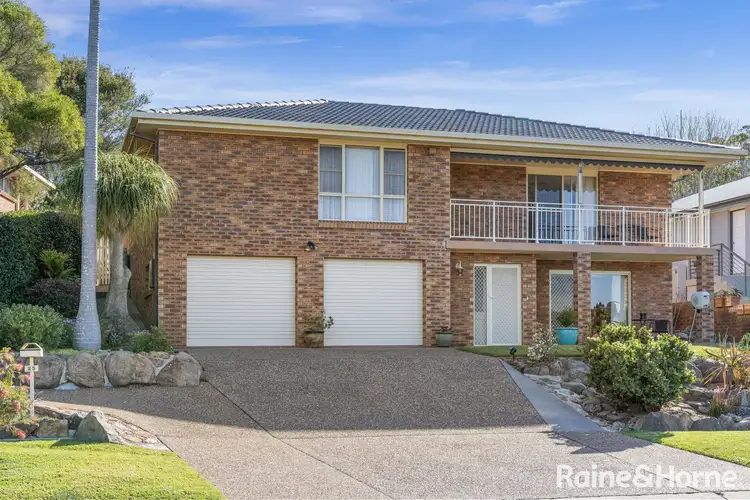 25 Seaspray Street, Narrawallee NSW 2539