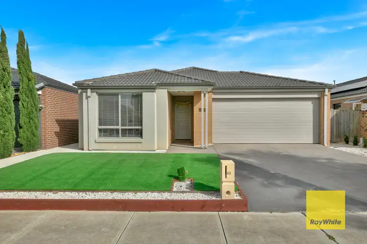 43 Solitude Crescent, Point Cook VIC 3030