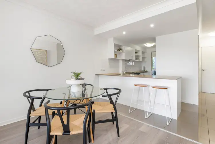 Sixth view of Homely unit listing, 1/888 Wynnum Road, Cannon Hill QLD 4170