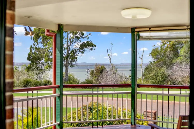 21 The Boulevard, Redland Bay QLD 4165