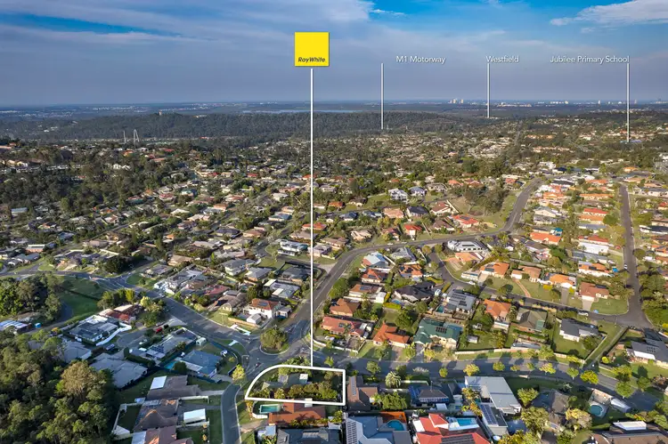 Fifth view of Homely house listing, 2 Duice Court, Oxenford QLD 4210
