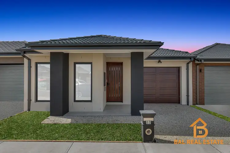 17 Mauvelous Avenue
